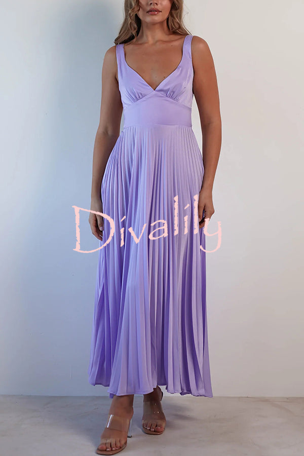 Satin Solid Color Sexy V-Neck Pleated Maxi Dress