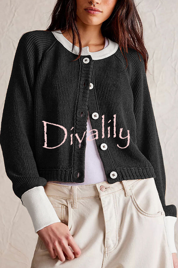 Stylish Contrasting Crew Neck Buttoned Knitted Cardigan