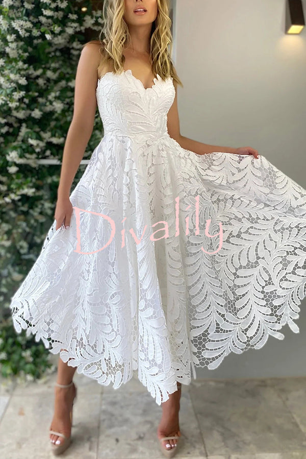 Elegant Openwork Lace Strapless Full-hem Midi Dress