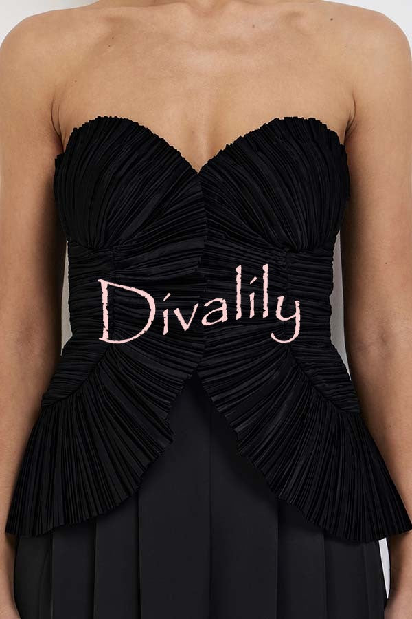 Show Exquisiteness Satin Pleated Heart-shaped Off Shoulder Halter Tank