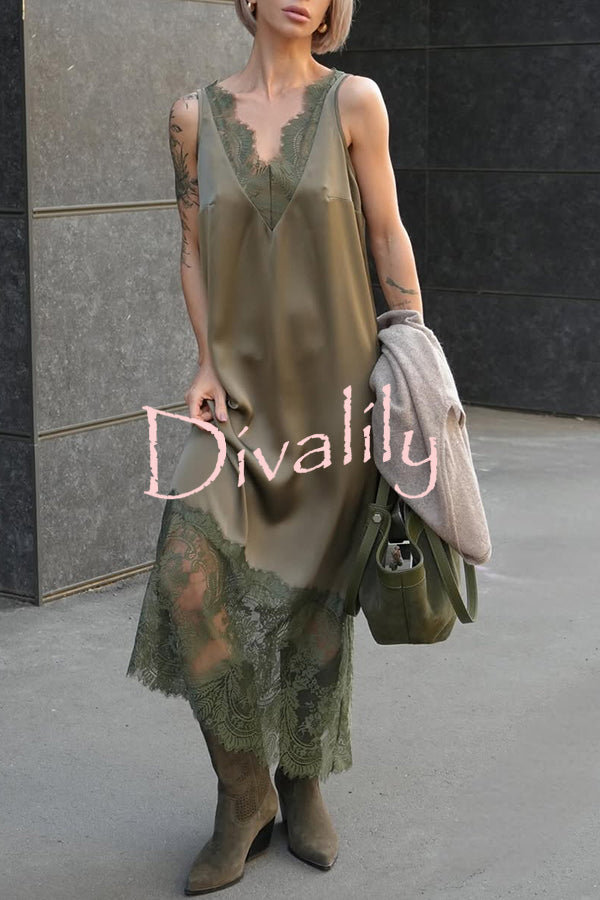 Luxury Winter Satin Lace Trim V-neck Sleeveless H-line Maxi Dress