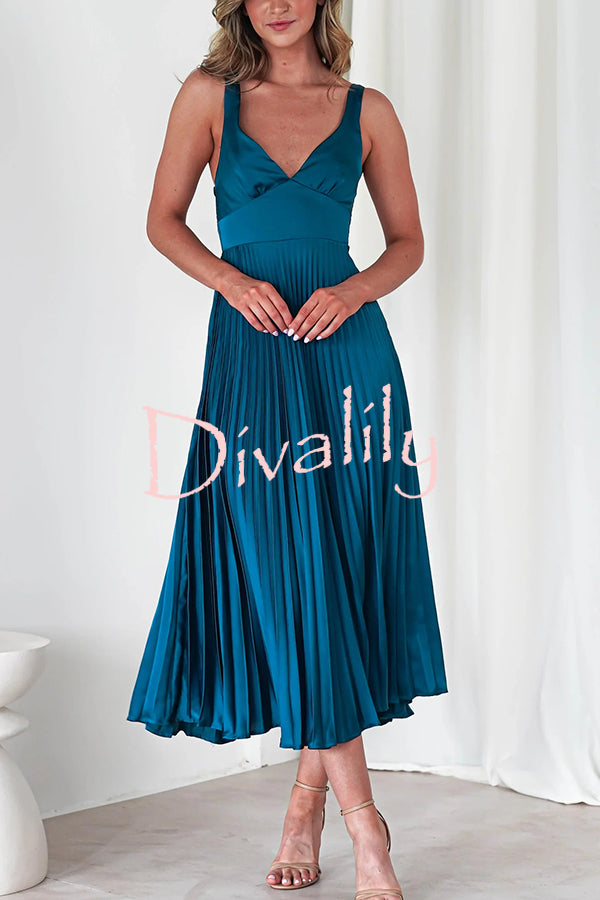Satin Solid Color Sexy V-Neck Pleated Maxi Dress