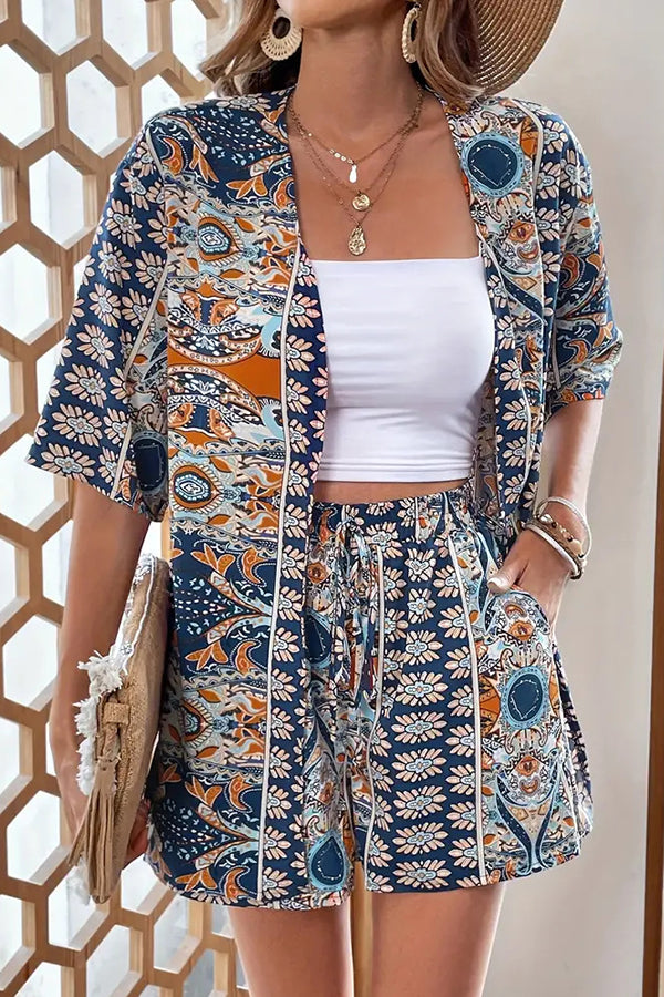 Unique Print Vacation Short-sleeved Cardigan Top and Elastic Waist Pocket Shorts Set