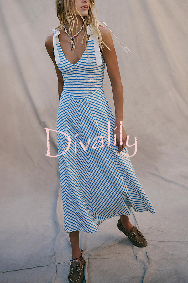 Striped Print V-Neck Lace-Up Backless Holiday Midi Dress