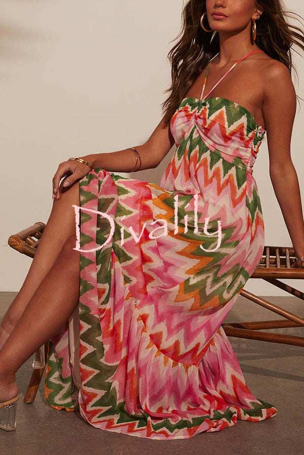 Colorful Zigzag Pattern Halter Backless Pleated Holiday Maxi Dress