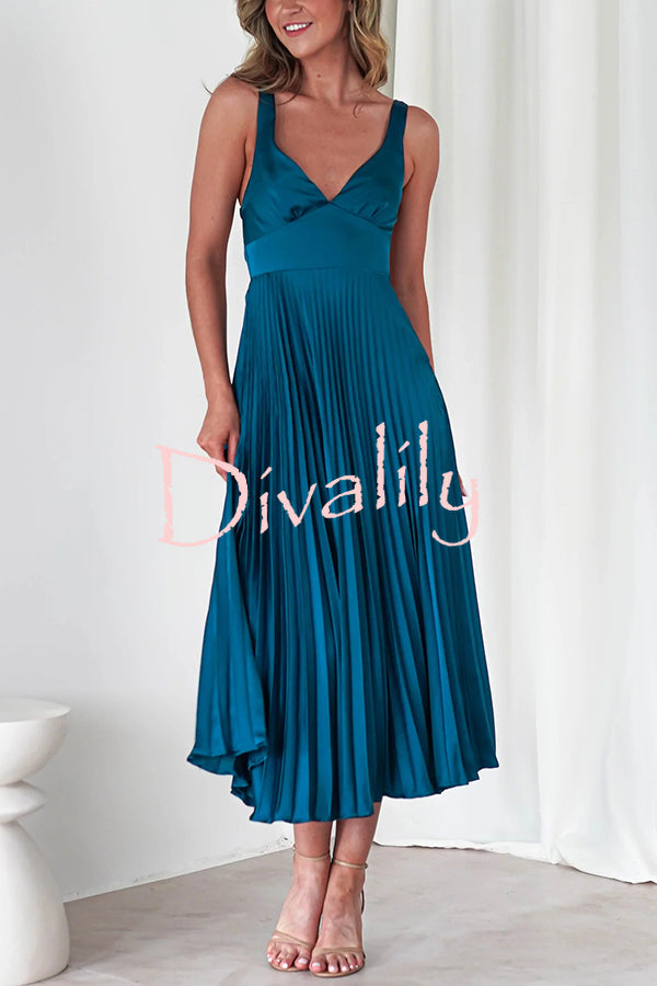 Satin Solid Color Sexy V-Neck Pleated Maxi Dress