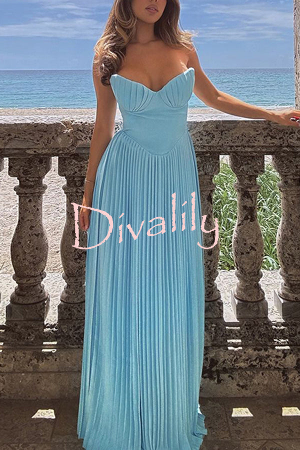 Romantic and Elegant Pleated Strapless Maxi Dress