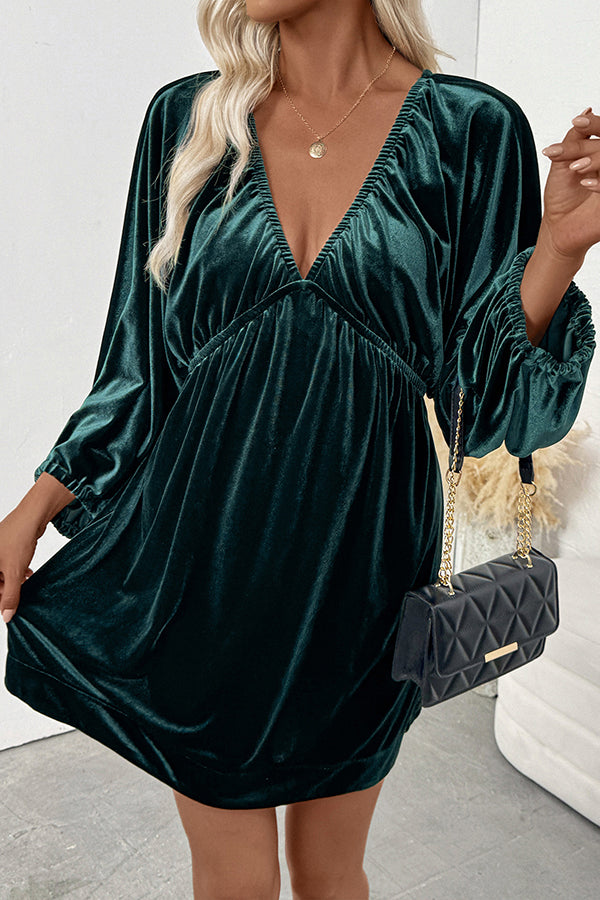 Solid Color Velvet V-neck Long-sleeved Pleated Loose Mini Dress