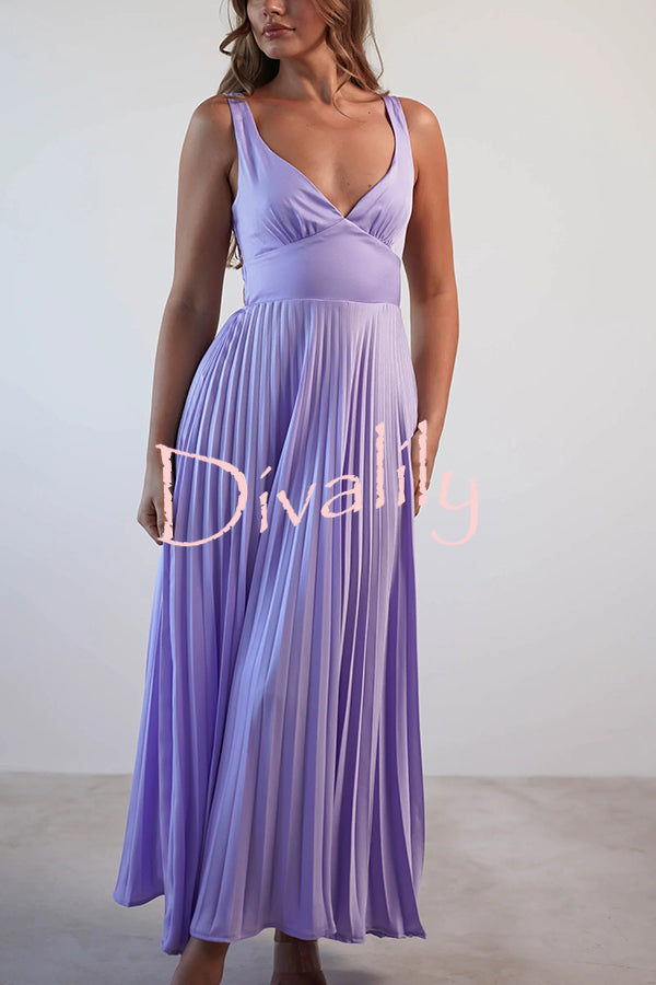 Satin Solid Color Sexy V-Neck Pleated Maxi Dress