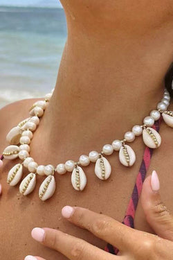 Elegant Pearl Shell Necklace